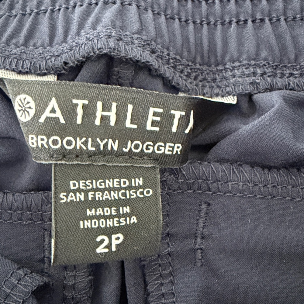 Athleta Brooklyn Jogger - Picture 5 of 7